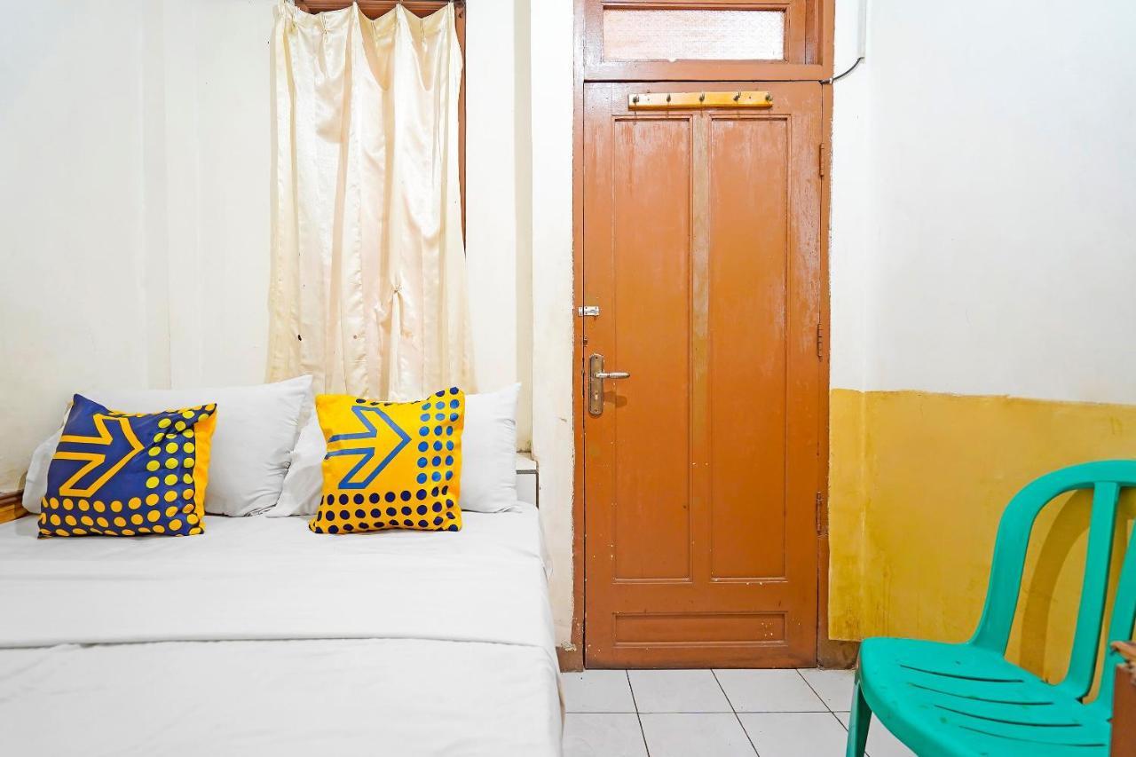 Spot On 91444 Hotel Arimbi Bandung Extérieur photo